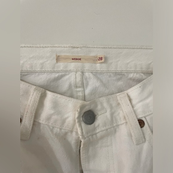 Levis Wedgie Jeans size 28 - Picture 2 of 2